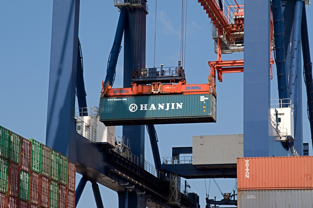 europoort maasvlakte rotterdam botlek haven scheepvaart industrie fabrieken marine transport overslag terminal portlantis ferry centrale